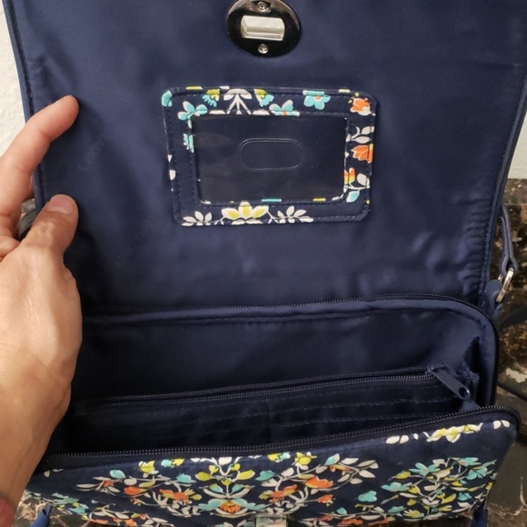 Vera Bradley purse - Picture 2 of 3